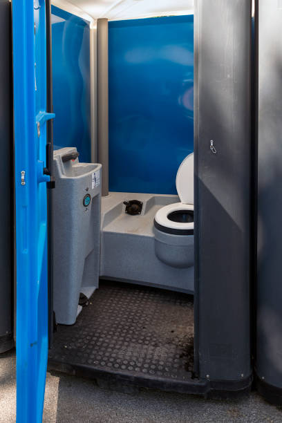 Best Portable bathroom rental  in Newberry, FL
